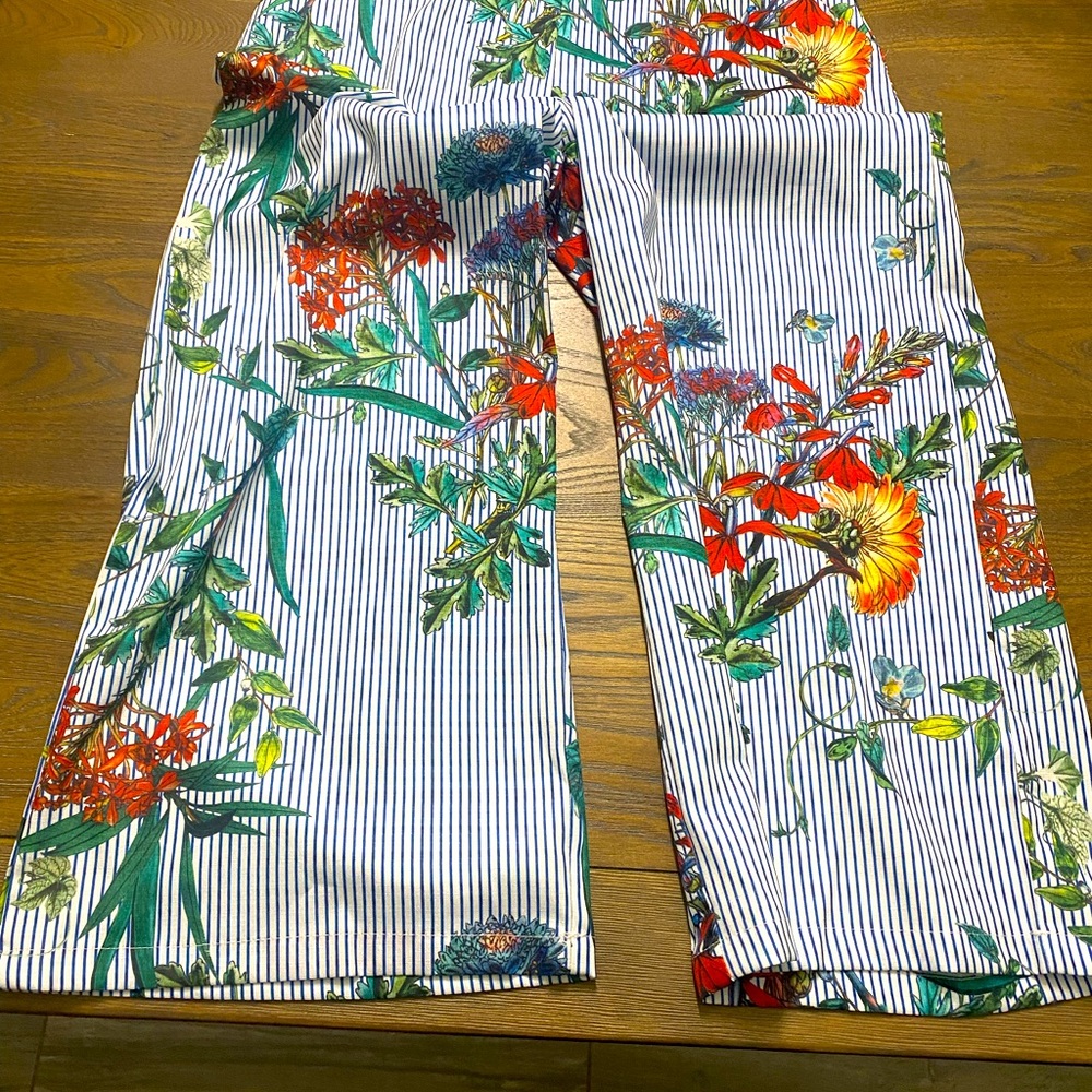 Women’s wide Leg Romper - Picture 3 of 4